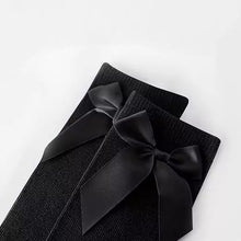 Load image into Gallery viewer, black-ribbon-bow-socks