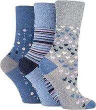 Load image into Gallery viewer, women_s-bamboo-heart-patterned-socks